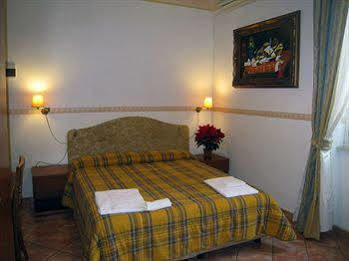 Residenza Camilla 3* Rom